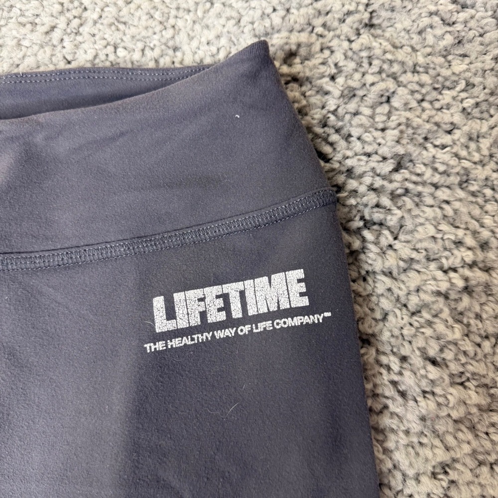 Beyond Yoga Life Time Fitness Gray Ruched Cropped Leggings Women Large SM14AW - Picture 4 of 6
